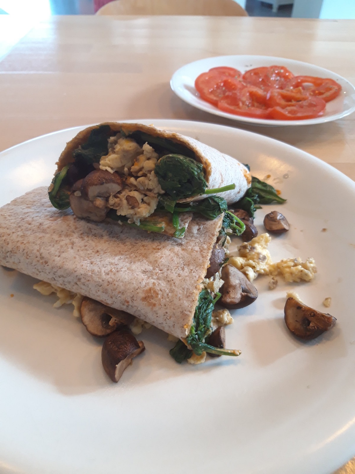 Lunchwrap ei - spinazie - champignon
