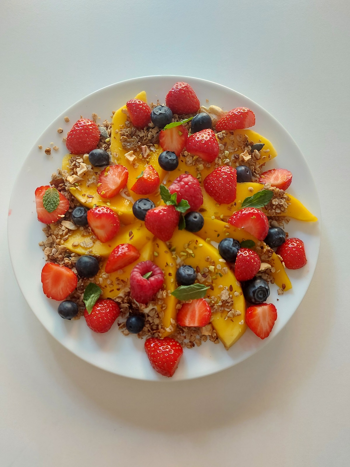 Kwark met granola & fruit
