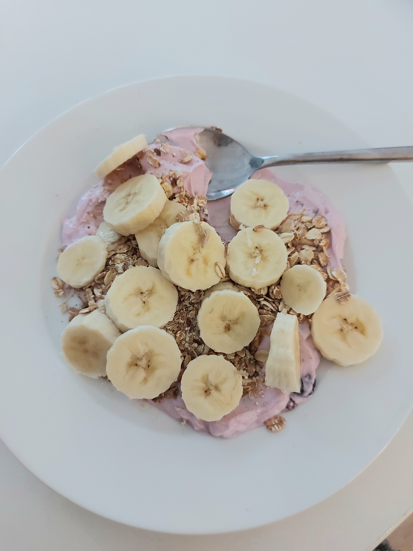 Skyr - muesli - banaan ontbijtje